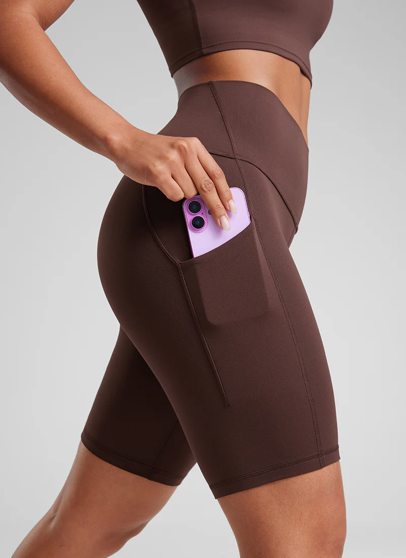 Butterluxe Pocket Yoga Shorts 8'' - Image 14