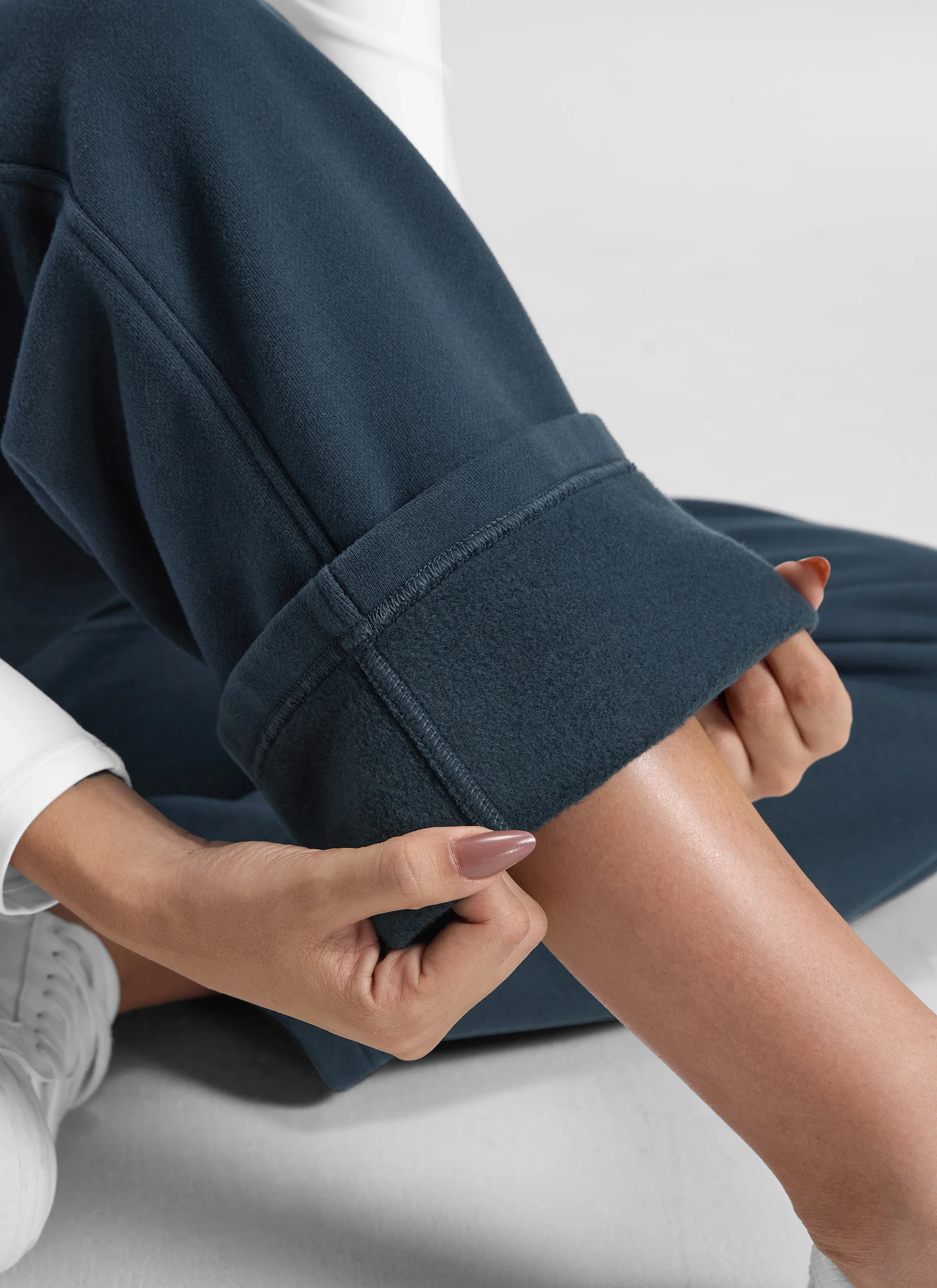 Fleece Lined Straight Leg Sweatpant 30'' - Image 22