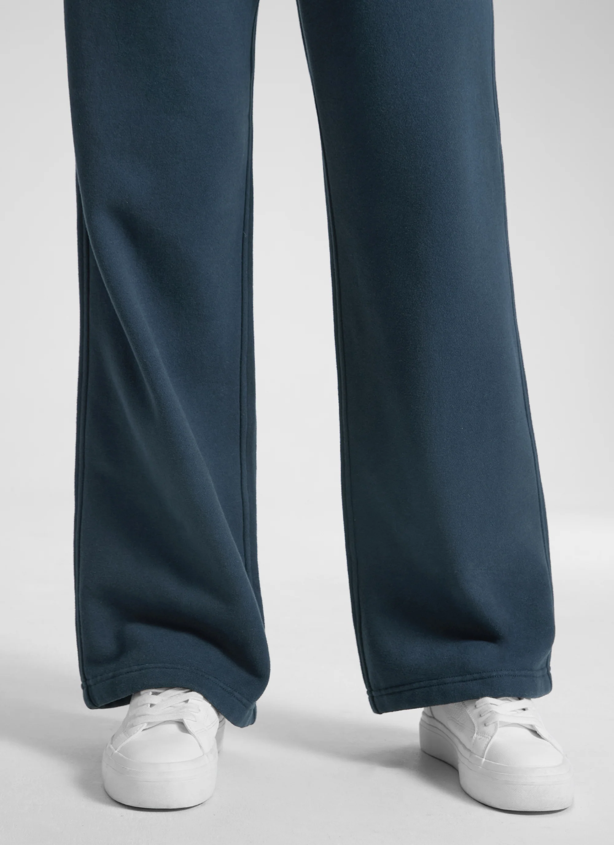 Fleece Lined Straight Leg Sweatpant 30'' - Image 23
