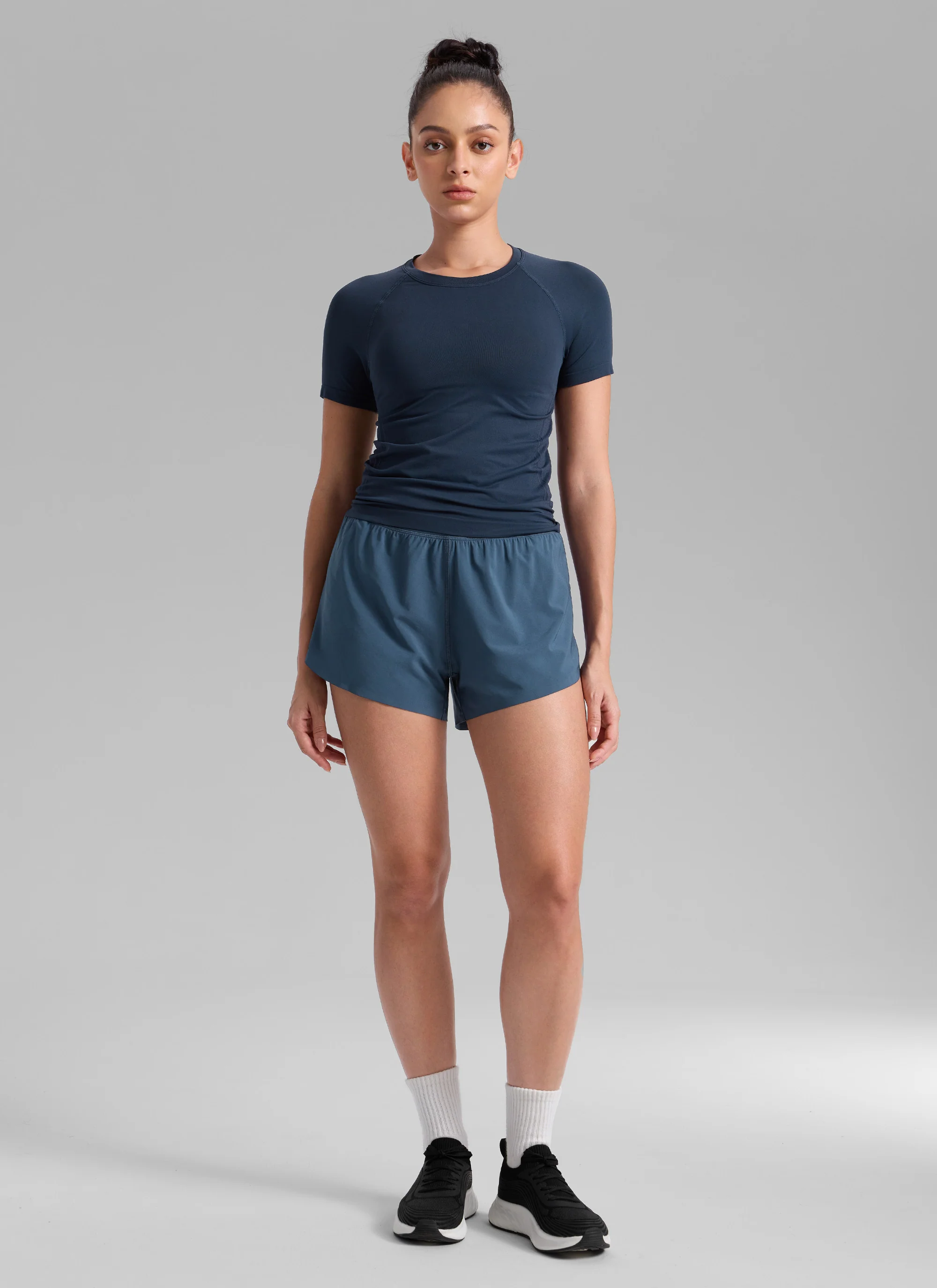 Feathery-Fit Soft Dolphin Lined Shorts 3'' - Image 3