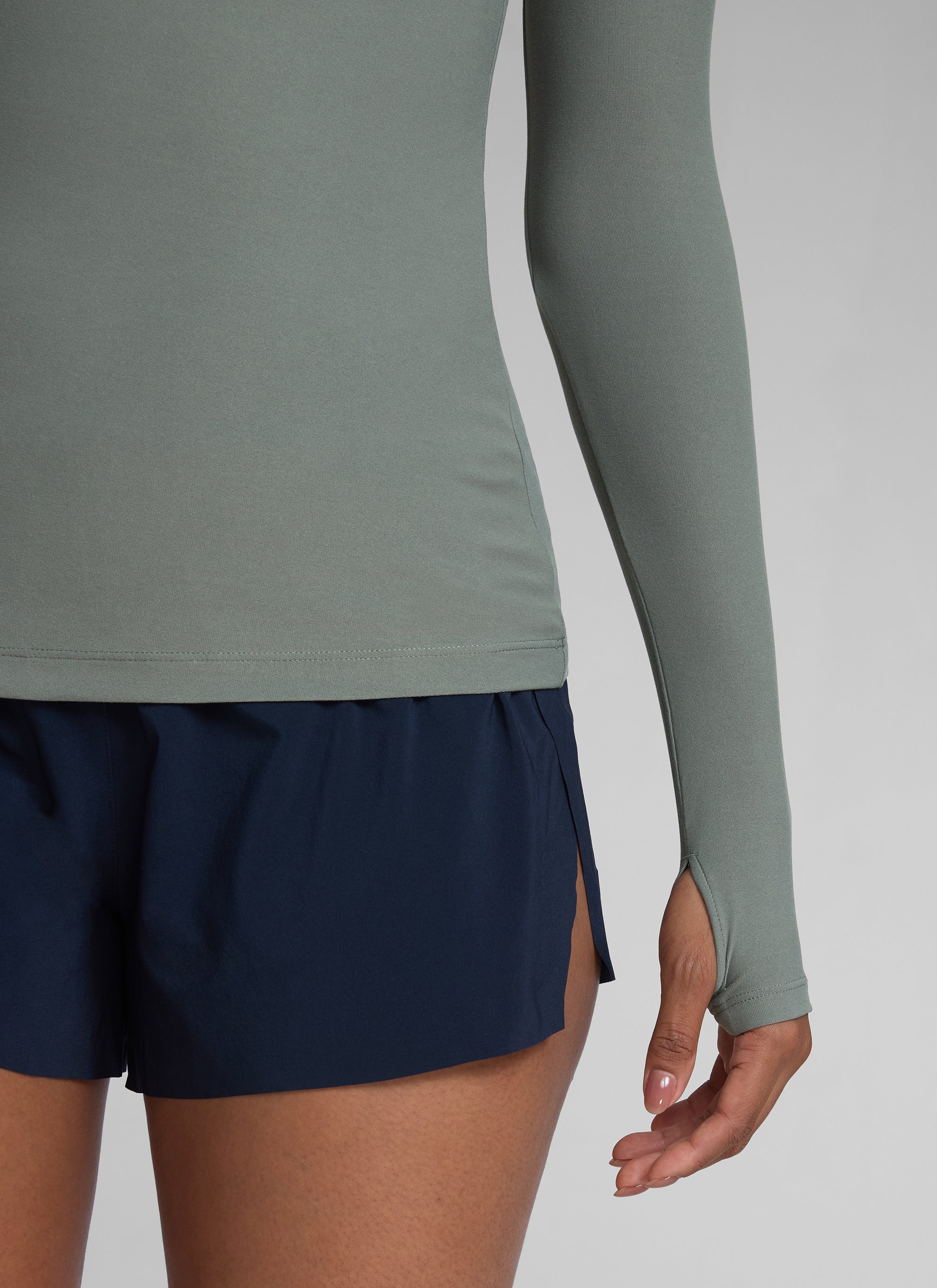 Cloudweight Long Sleeve With ThumbHole - Image 4