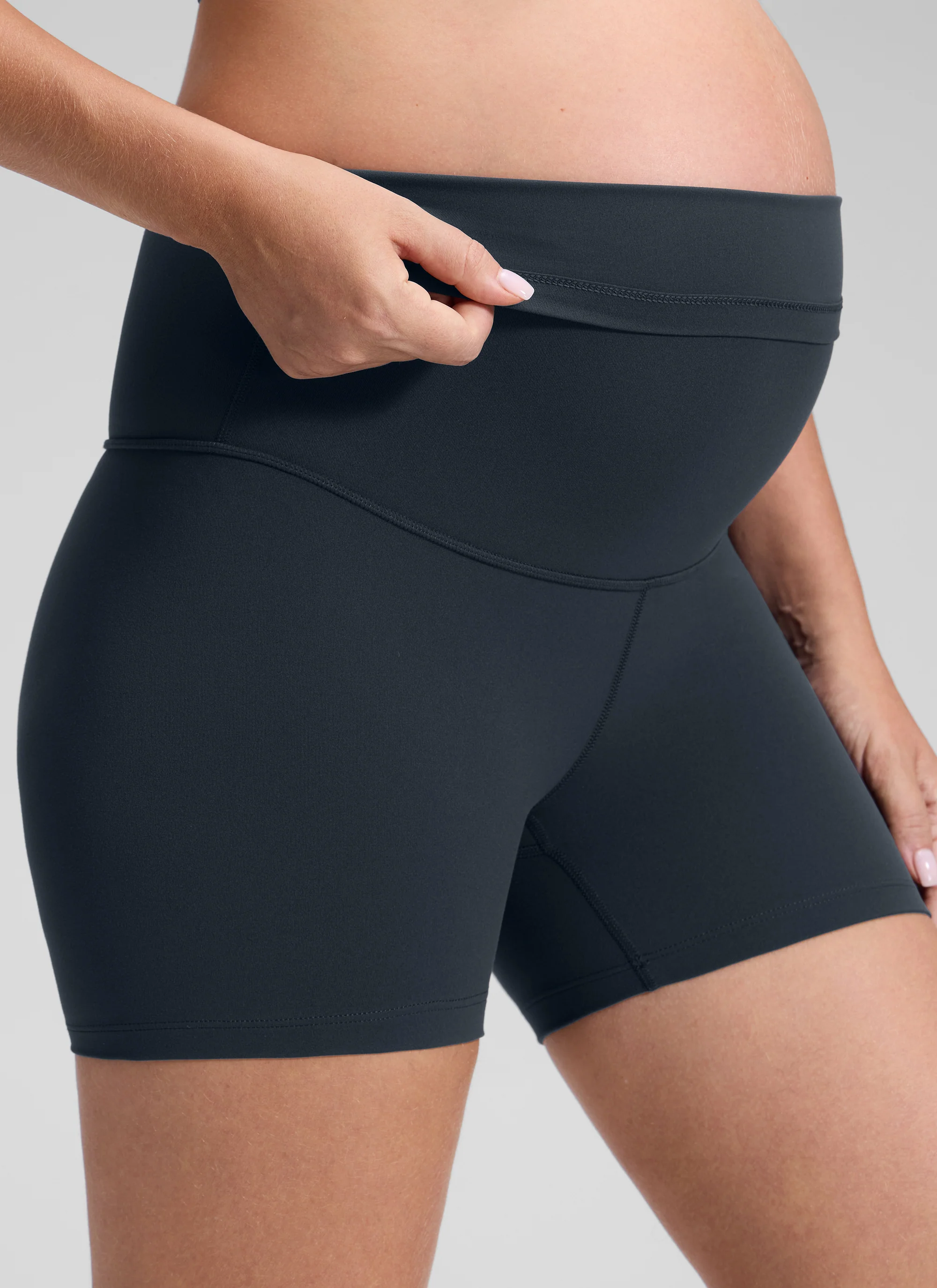 Butterluxe Maternity Origin Shorts 4'' - Image 24