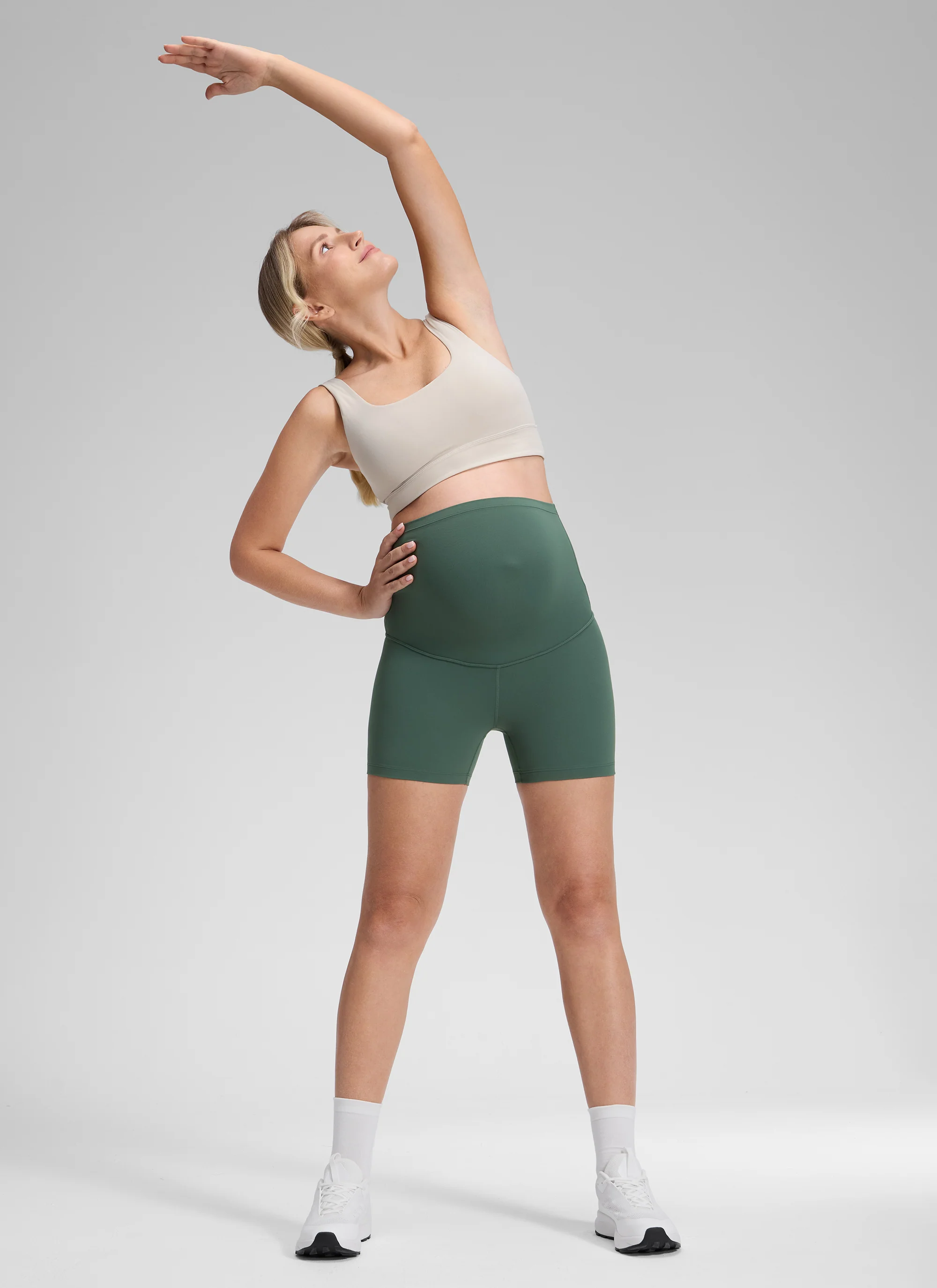 Butterluxe Maternity Origin Shorts 4'' - Image 3